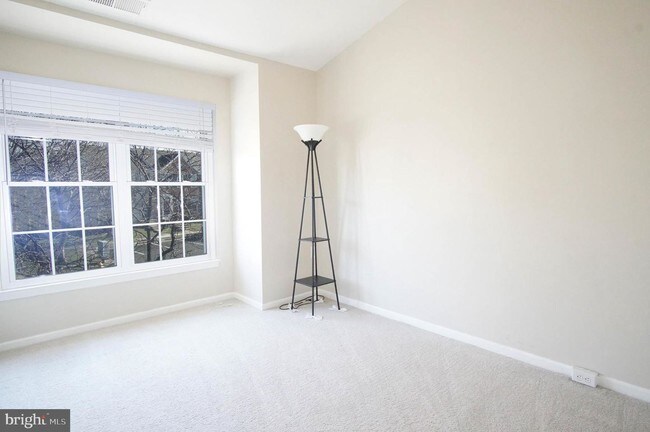 Building Photo - 12056 Elliots Oak Pl