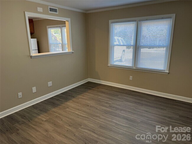 Foto del edificio - 799 Cherry St