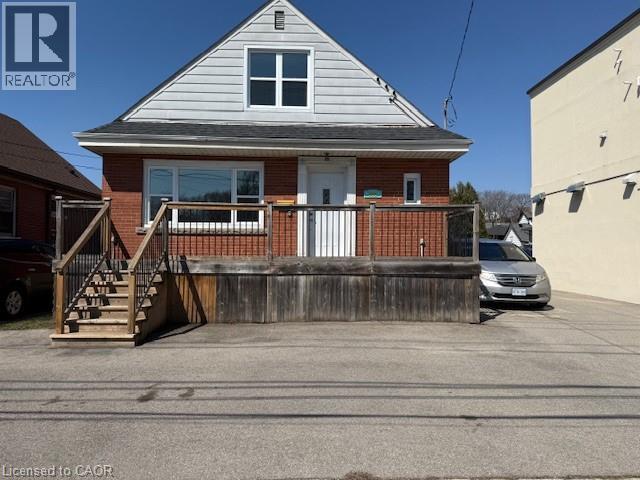 Building Photo - 322 Upper Gage Ave