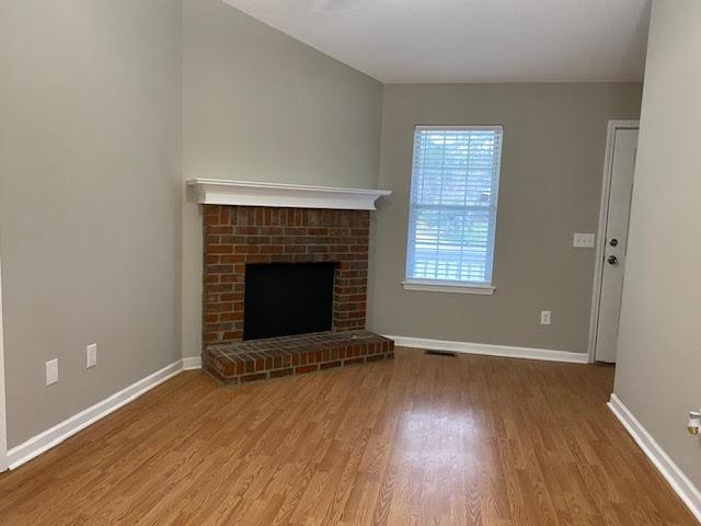 Building Photo - 217 Ashwood Dr