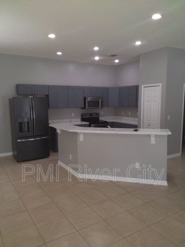 Foto del edificio - 818 Filmore Ln
