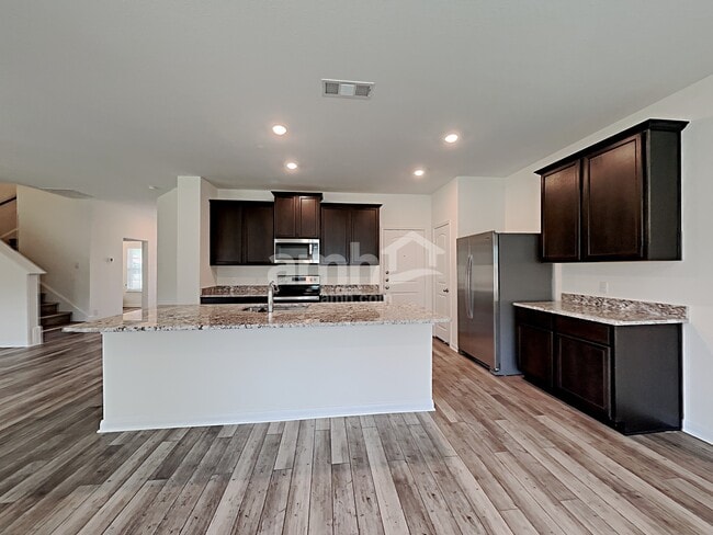 Building Photo - 1138 Treeta Trail