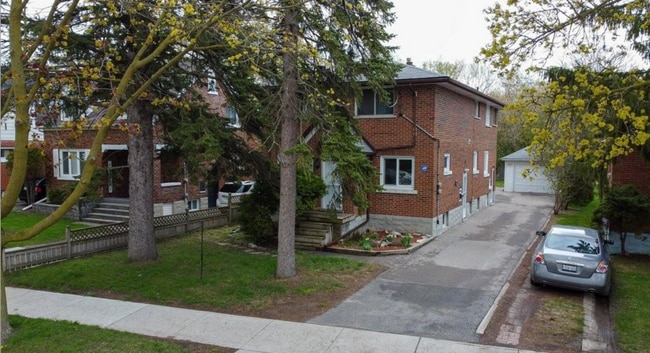 Building Photo - 296 Patricia Av