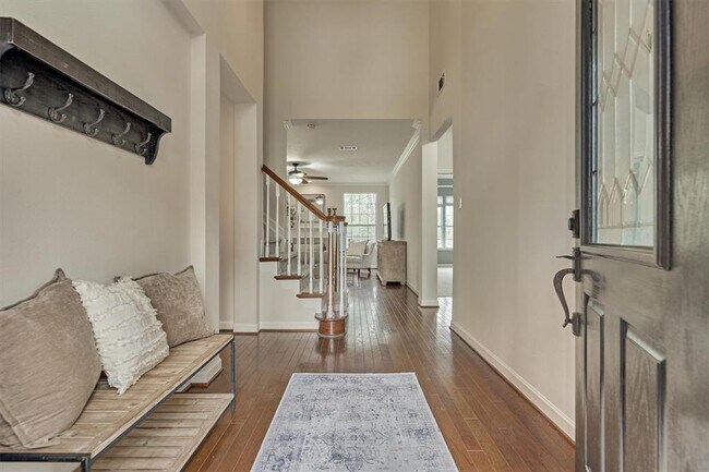 Building Photo - 47 Firethorn Pl