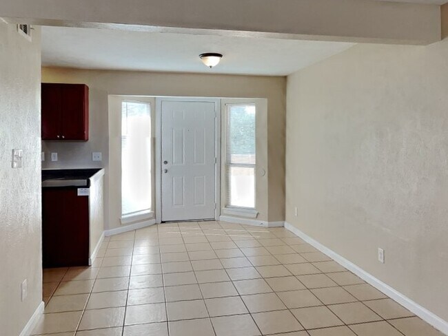 Foto del edificio - 1386 Southridge Dr