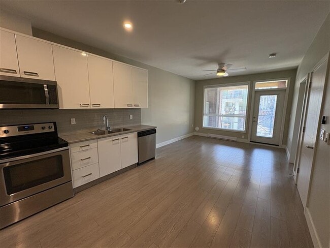 Building Photo - 45513-45513 Market Way