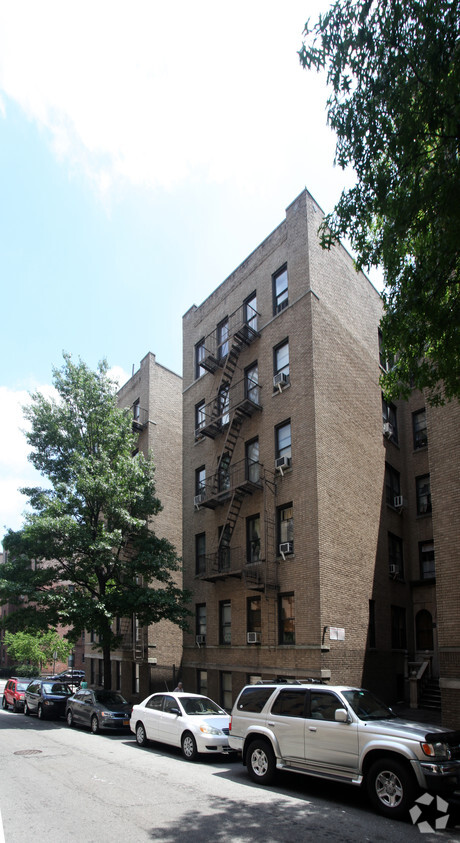 Building Photo - 51 Bennett Ave