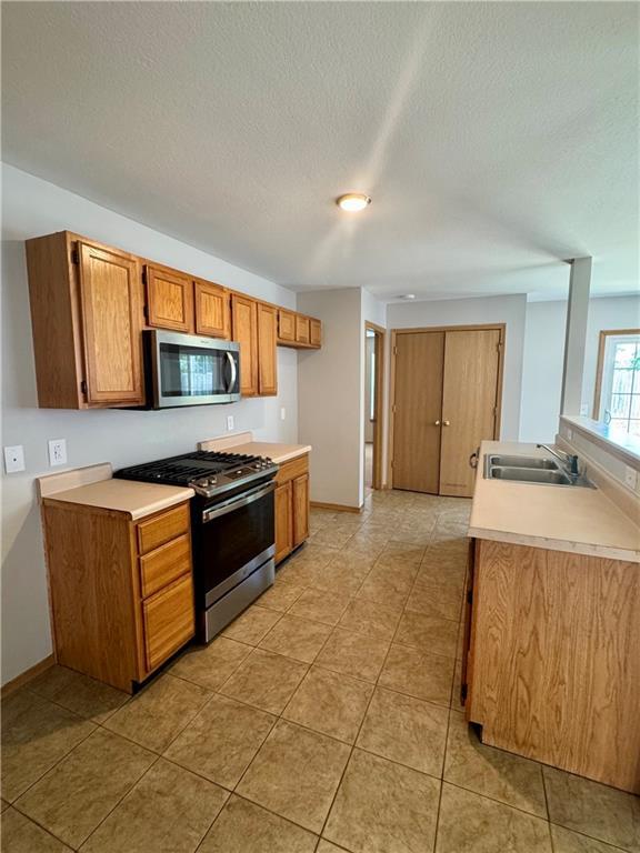 Building Photo - 340 Grant Springs Dr