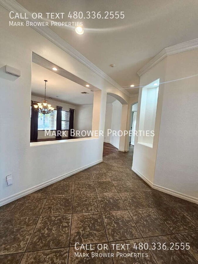 Building Photo - 1393 E Zion Way