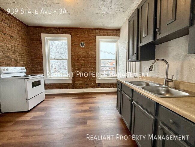 Photo - 939 State Ave Apartment