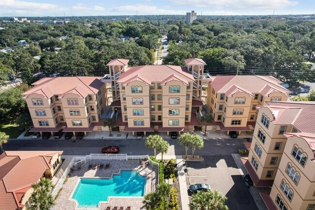 Building Photo - 630 Wells Ct