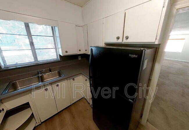 Foto del edificio - 1414 Glengarry Rd