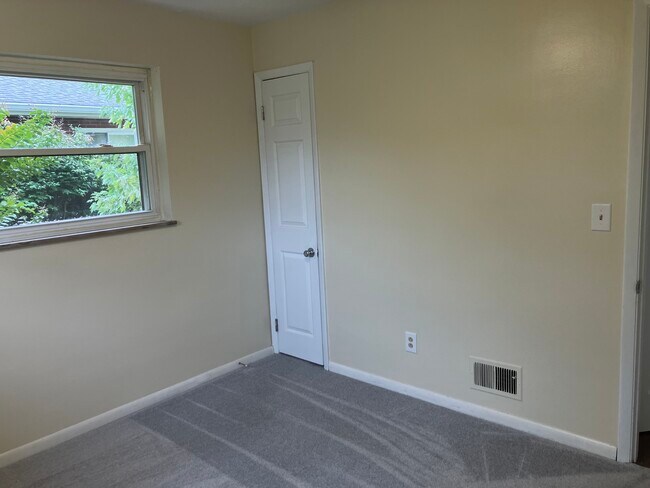 Bedroom1 - 118 E 35th St
