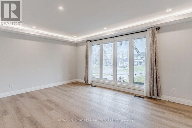 Building Photo - 20 Ottaway Ave