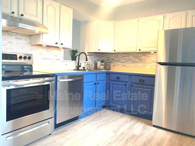 Primary Photo - 307 Husson Ave