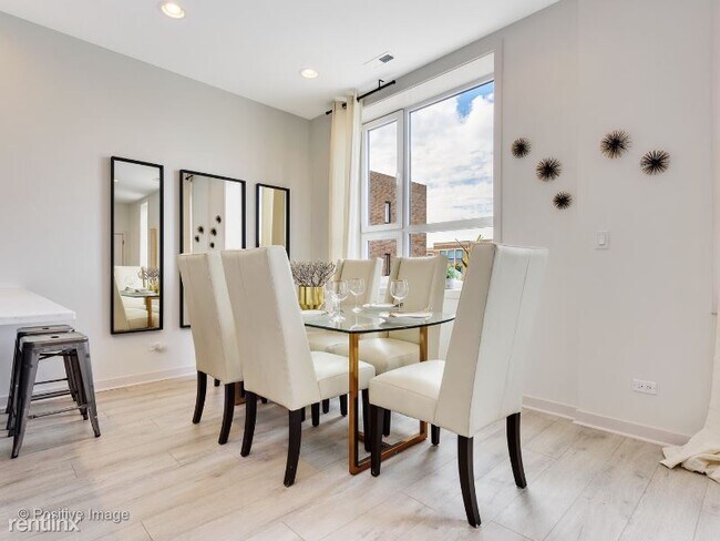 Building Photo - 3 br, 2 bath Condo - 6544 W Dickens Ave 2 ...