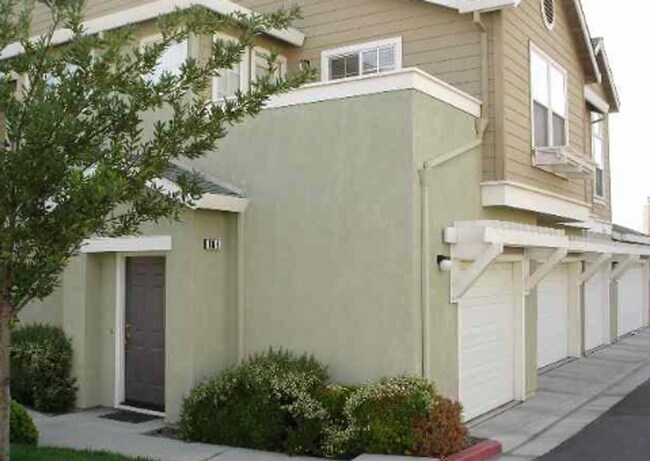 Building Photo - Livermore Condo 2bed/2bath Close to Costco...