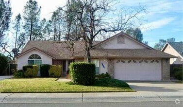 Building Photo - 2837 Howard Dr