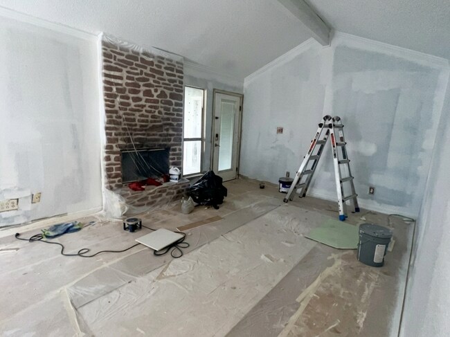 Building Photo - 9515 Aberdeen Way