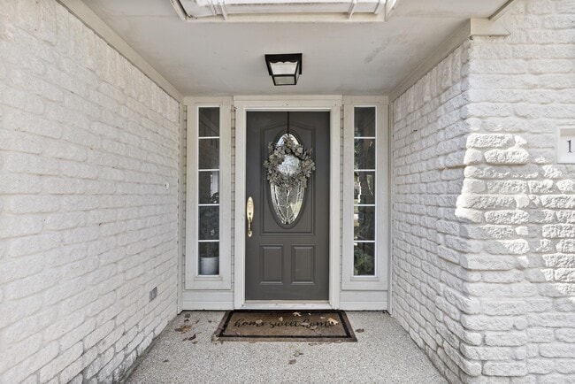 Foto del edificio - 1317 Baywood Ln