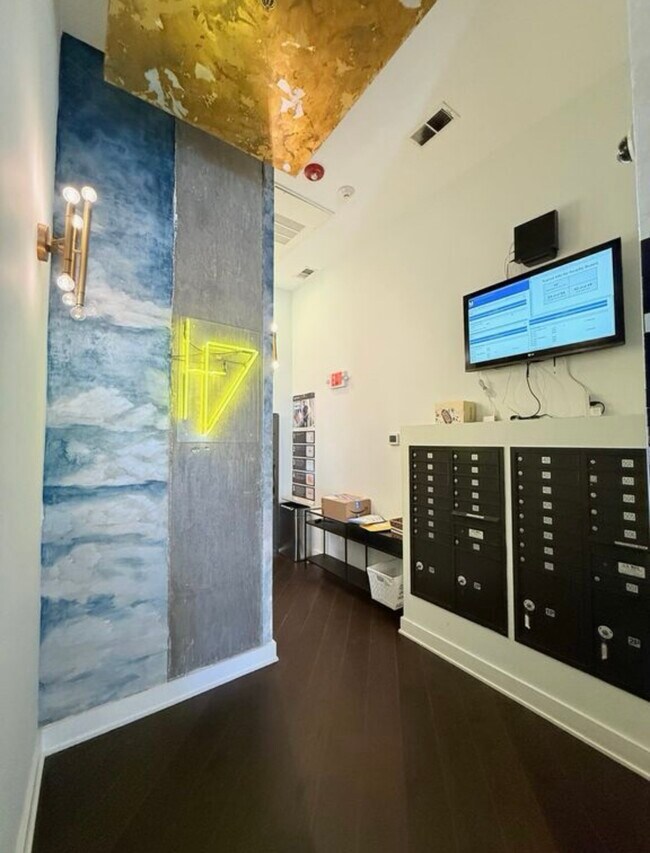 Foto del edificio - 1402 H St NE