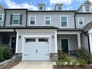 Building Photo - 11912 Basking Dr