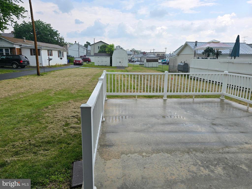 Primary Photo - 4 S Altamont Ave