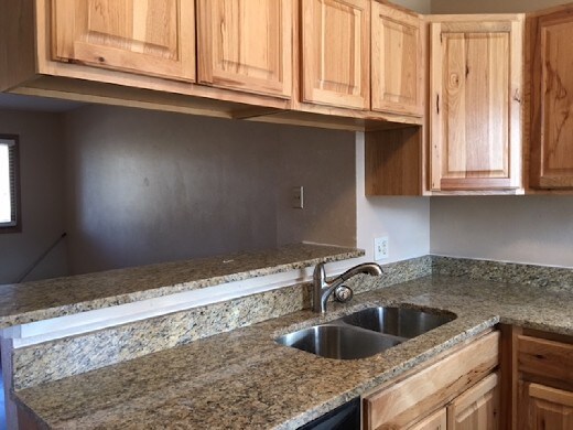 Building Photo - Beautiful Townhome in Golden