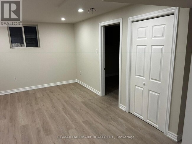 Building Photo - 52 Nisbet Dr