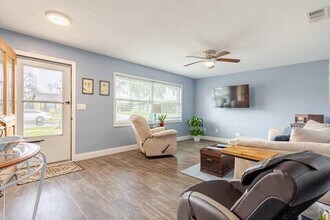 Building Photo - 942 Boulder Dr
