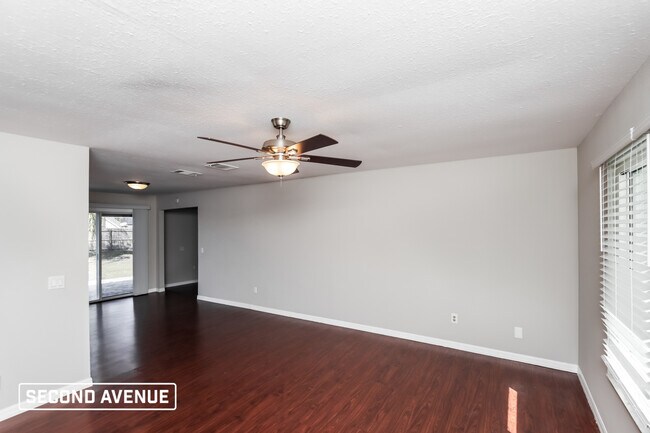 Building Photo - 1581 Neosho St NE