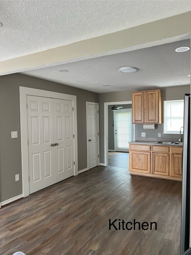 Foto del edificio - 24001 Frontier Ln