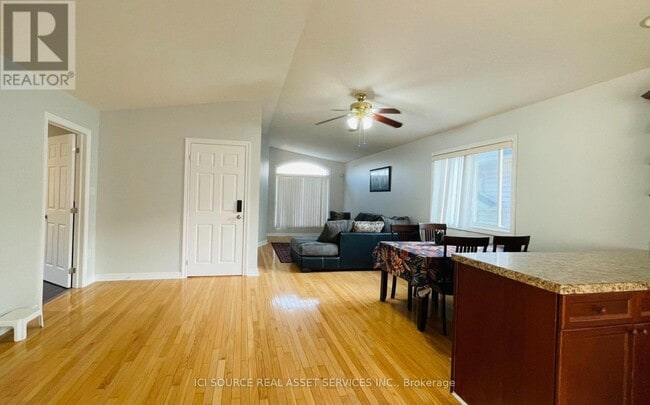Building Photo - 7153 Kelly Dr