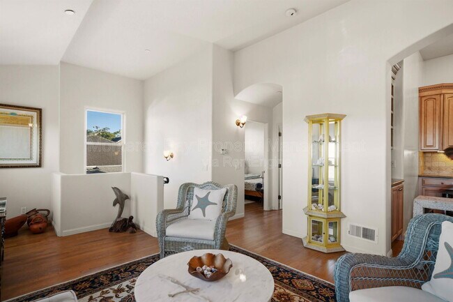 Foto del edificio - 525 Laurel Ave