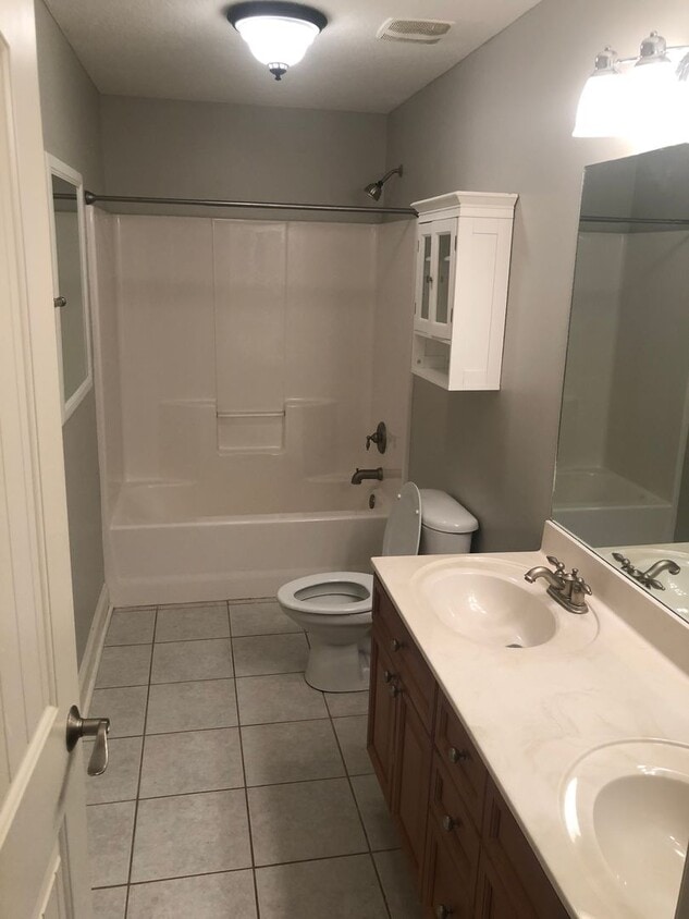Charming Home in Auburn Available in Febru... - Charming Home in Auburn Available in Febru...