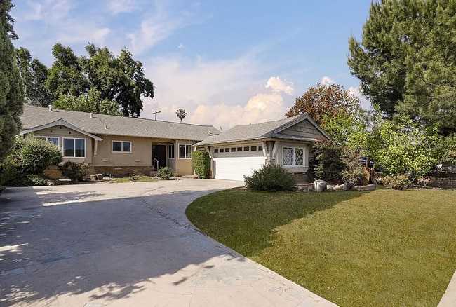 Foto del edificio - 10657 Knapp St