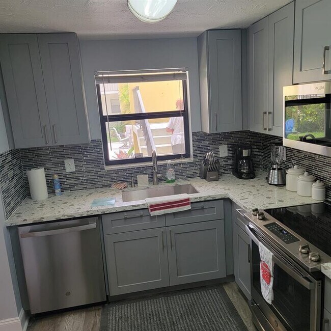 Foto del edificio - 524 Osprey Dr