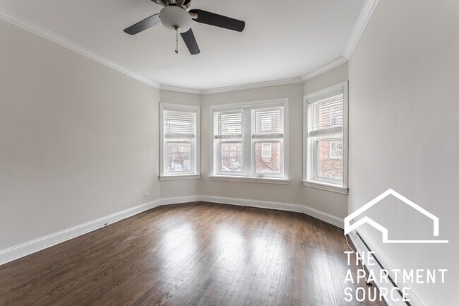 Foto del edificio - 655 W Roscoe St