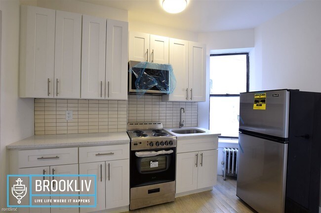 Foto del edificio - 2 br, 1 bath Apartment - 161 Utica Ave P