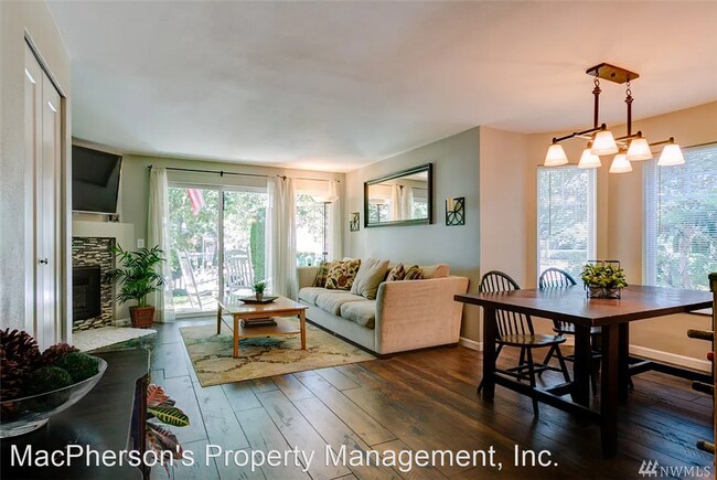 Building Photo - 3 br, 2.5 bath House - 5506 S. 237th Pl. #4-4