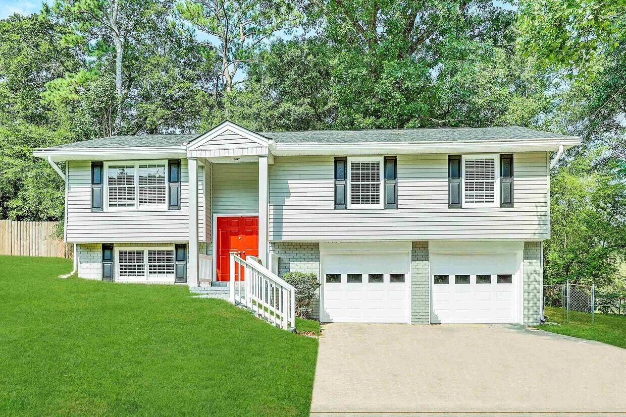 Primary Photo - 394 Rays Rd