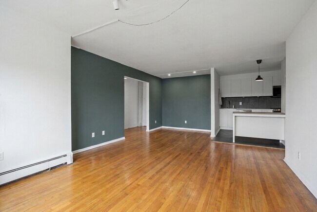 Building Photo - 204 Woodcliff Ave