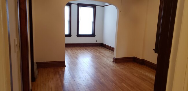 Foto del edificio - 3028 N Clybourn Ave