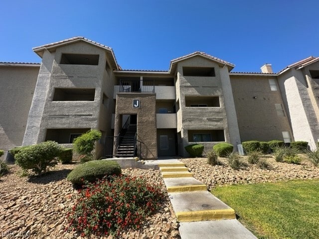 Primary Photo - 4200 S Valley View Blvd