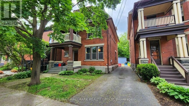 Building Photo - 122 Fourth Ave