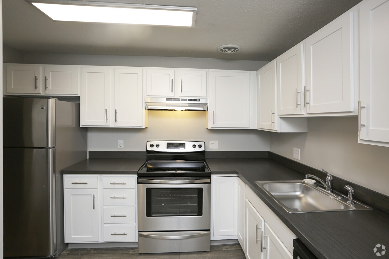 Countryside Village Apartments Manchester, NH