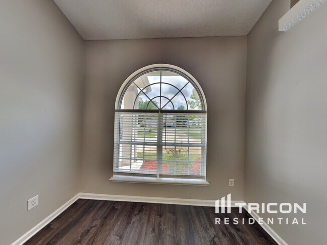 Building Photo - 3088 Seth Dr