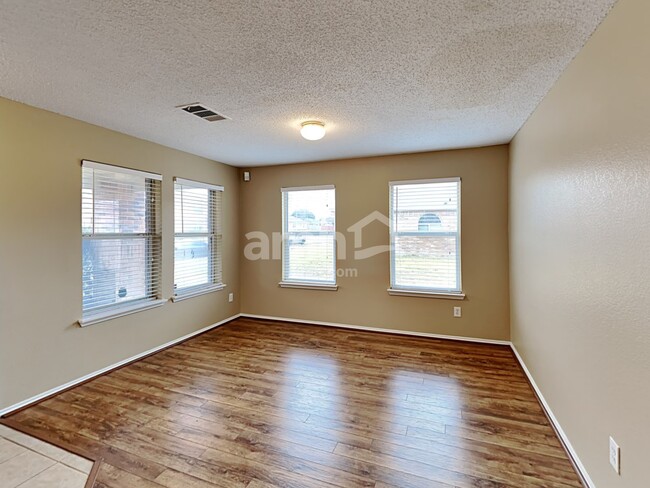 Building Photo - 613 Snowy Orchid Lane