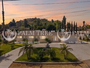 Building Photo - 1811 Greenfield Dr