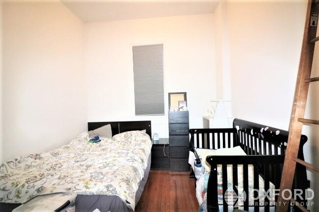 Building Photo - 60 West 85th Street